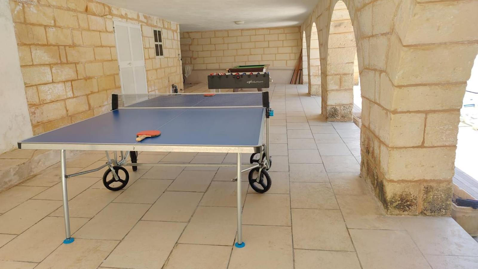 Stunning Villa With Pool, Table Tennis, Table Soccer And A Pool Table Naxxar Екстер'єр фото