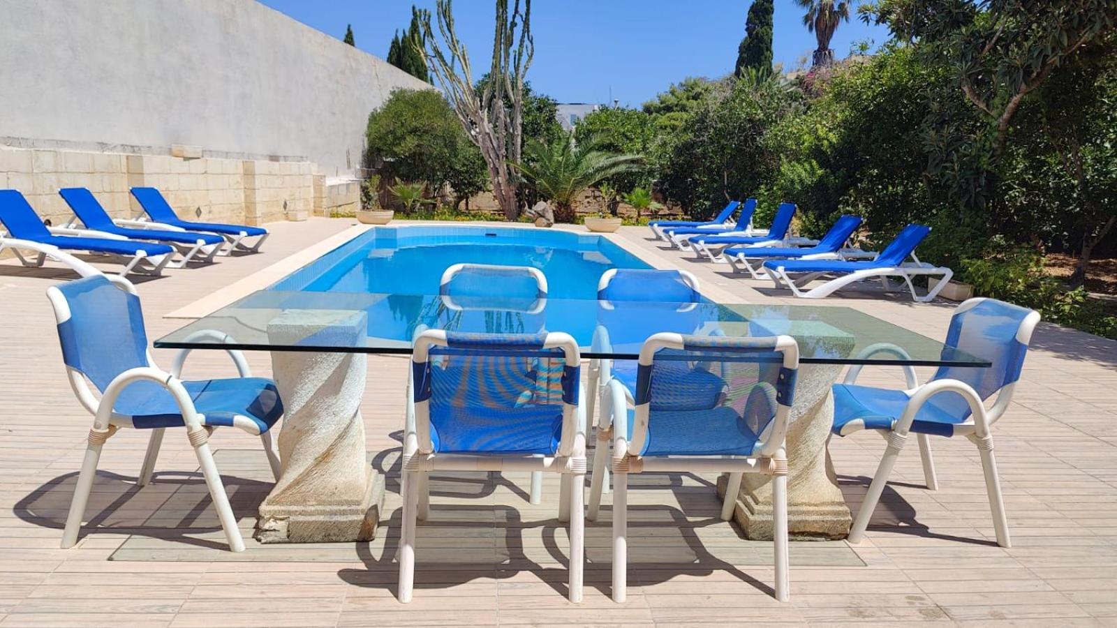 Stunning Villa With Pool, Table Tennis, Table Soccer And A Pool Table Naxxar Екстер'єр фото